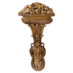 Grande elemento architettonico figurativo in bronzo in stile romano