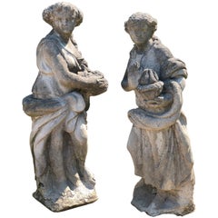 Paar klassische Gartenstatuen aus Steinguss der vier Jahreszeiten