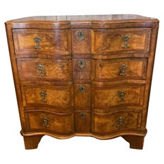 Early 19th Century Burled Walnut Dressing Table with Fitted Drawer and Mirror