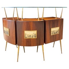 Gio Ponti Style Mid-Century Modern Bar or Serving Cabinet. 