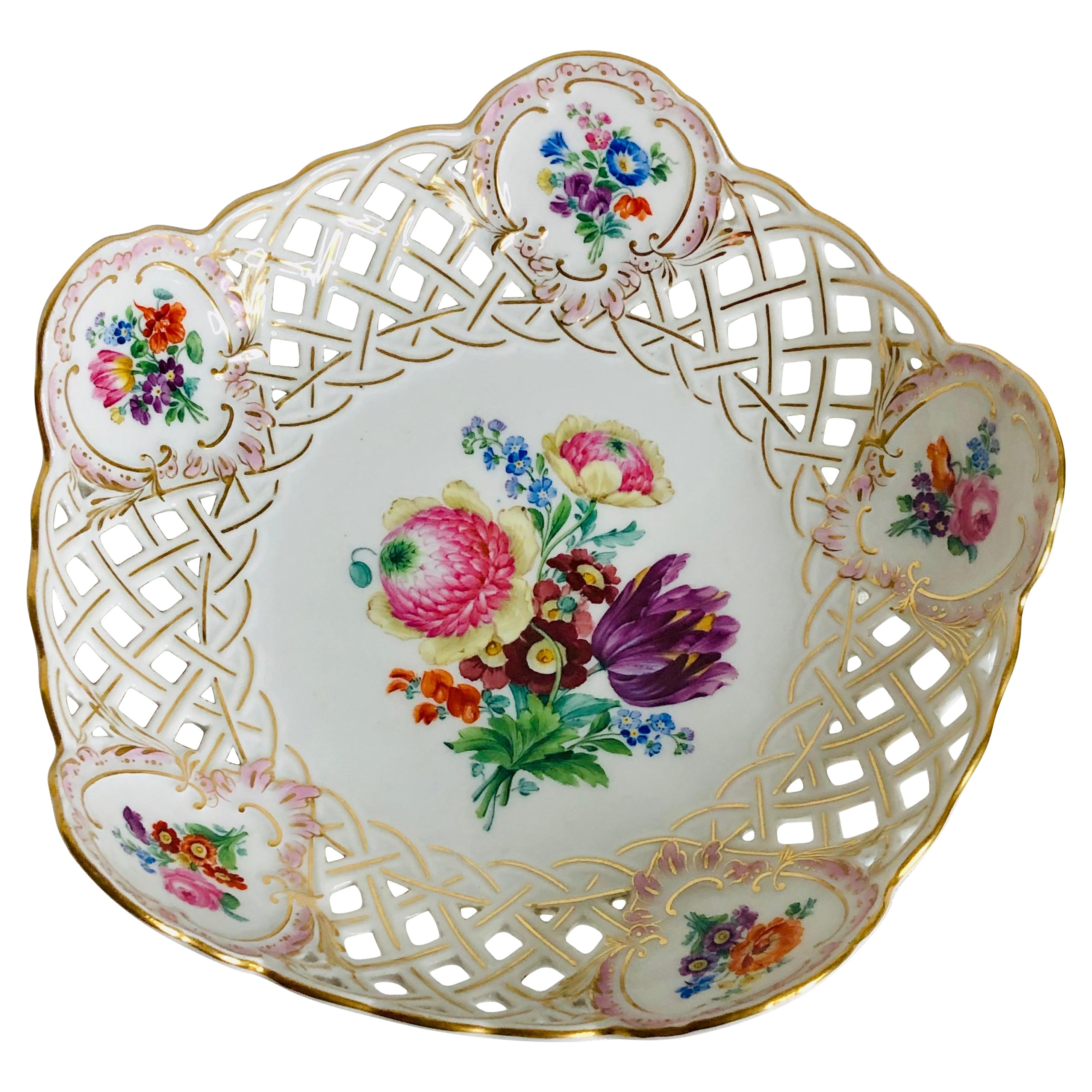 Meissen Reticulated Fluted Bowl with a Bright & Colorful Central Flower Bouquet