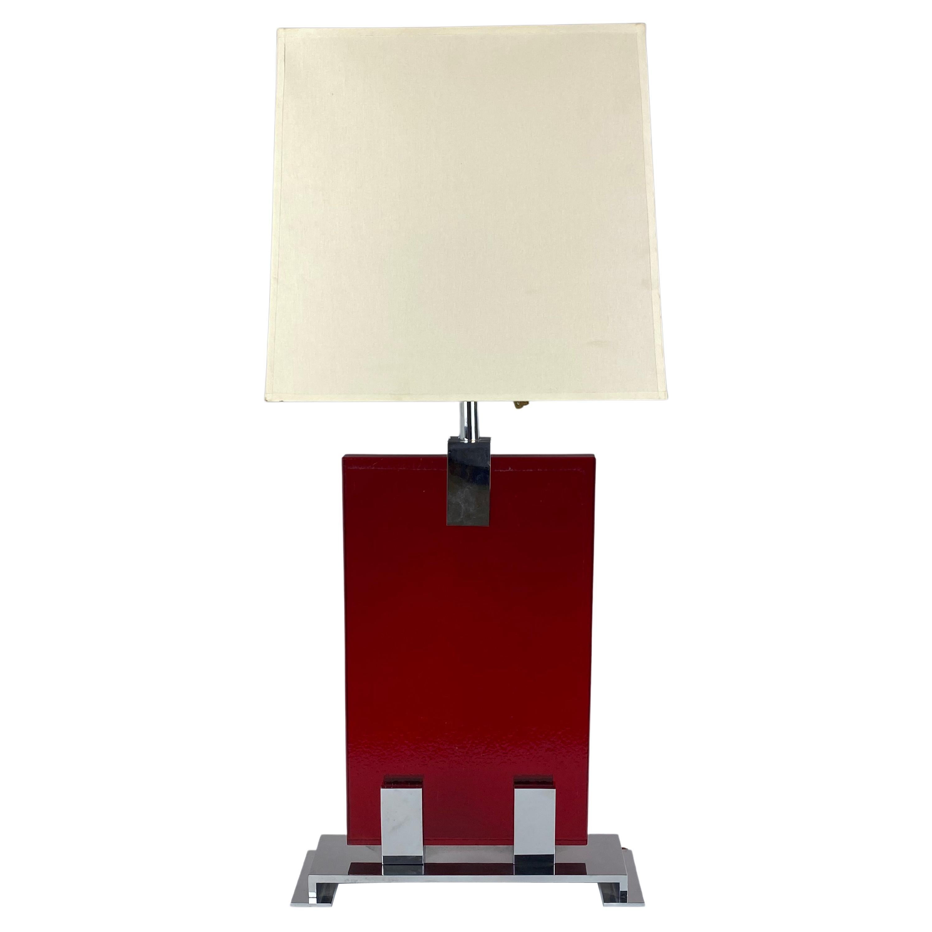 Lampe de table en verre rouge du milieu du siècle dernier