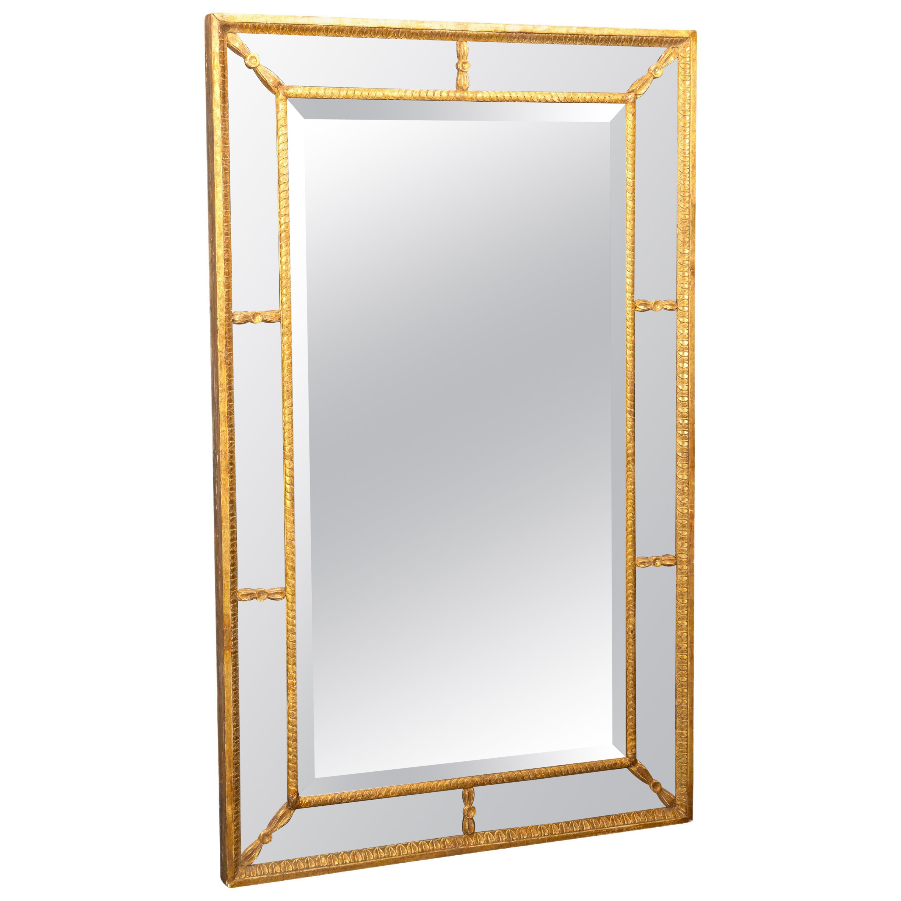 Miroir en bois doré Regency