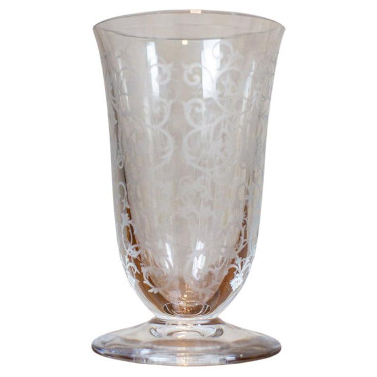 20th-Century Crystal Cup with Arabesque For Sale