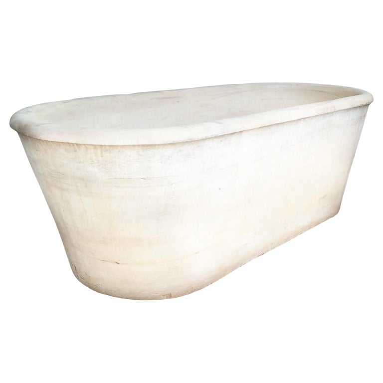 Carrara marble oval bathtub, mid-19th century, offered by IMMORTALIS Art & Antiques