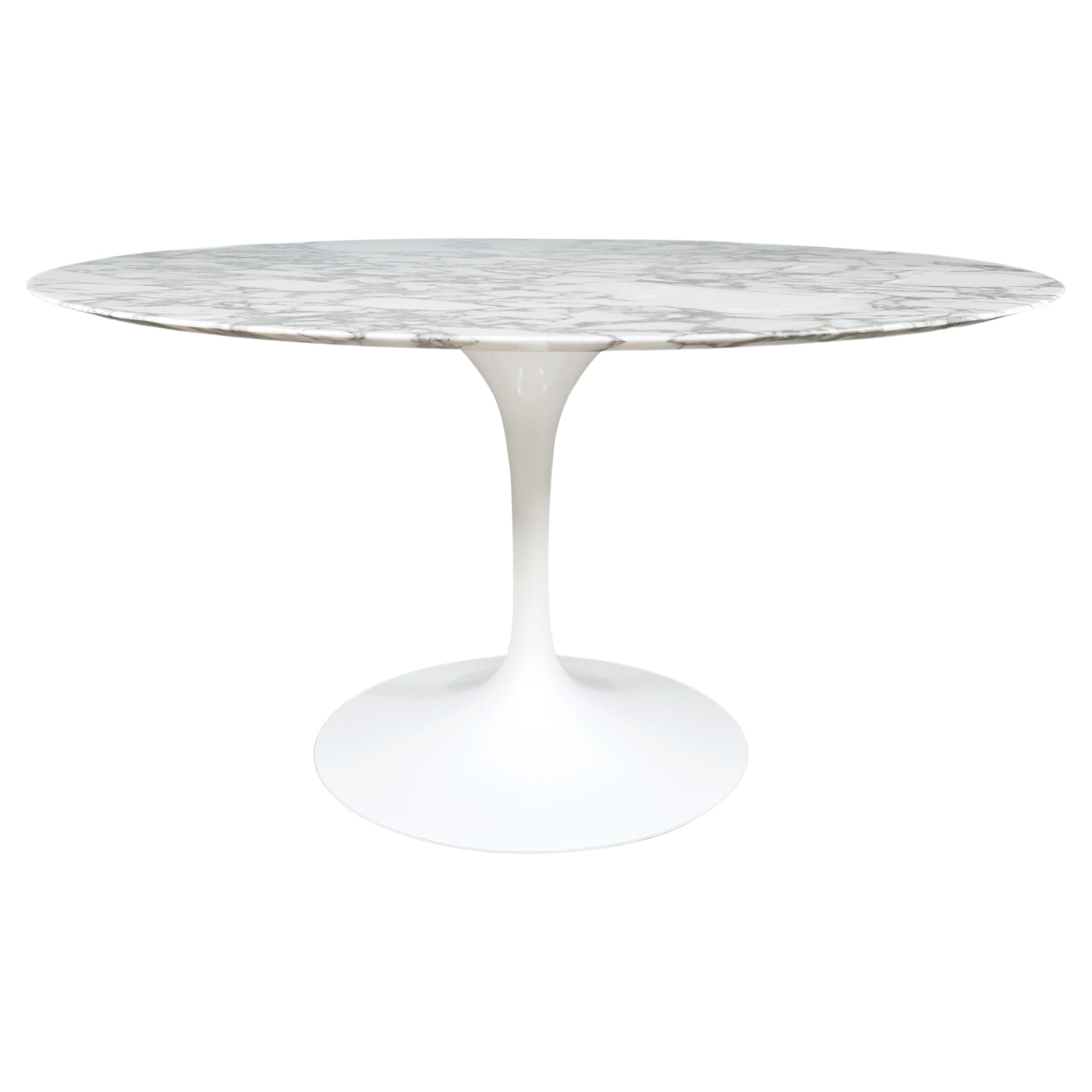 Saarinen Pedestal Table