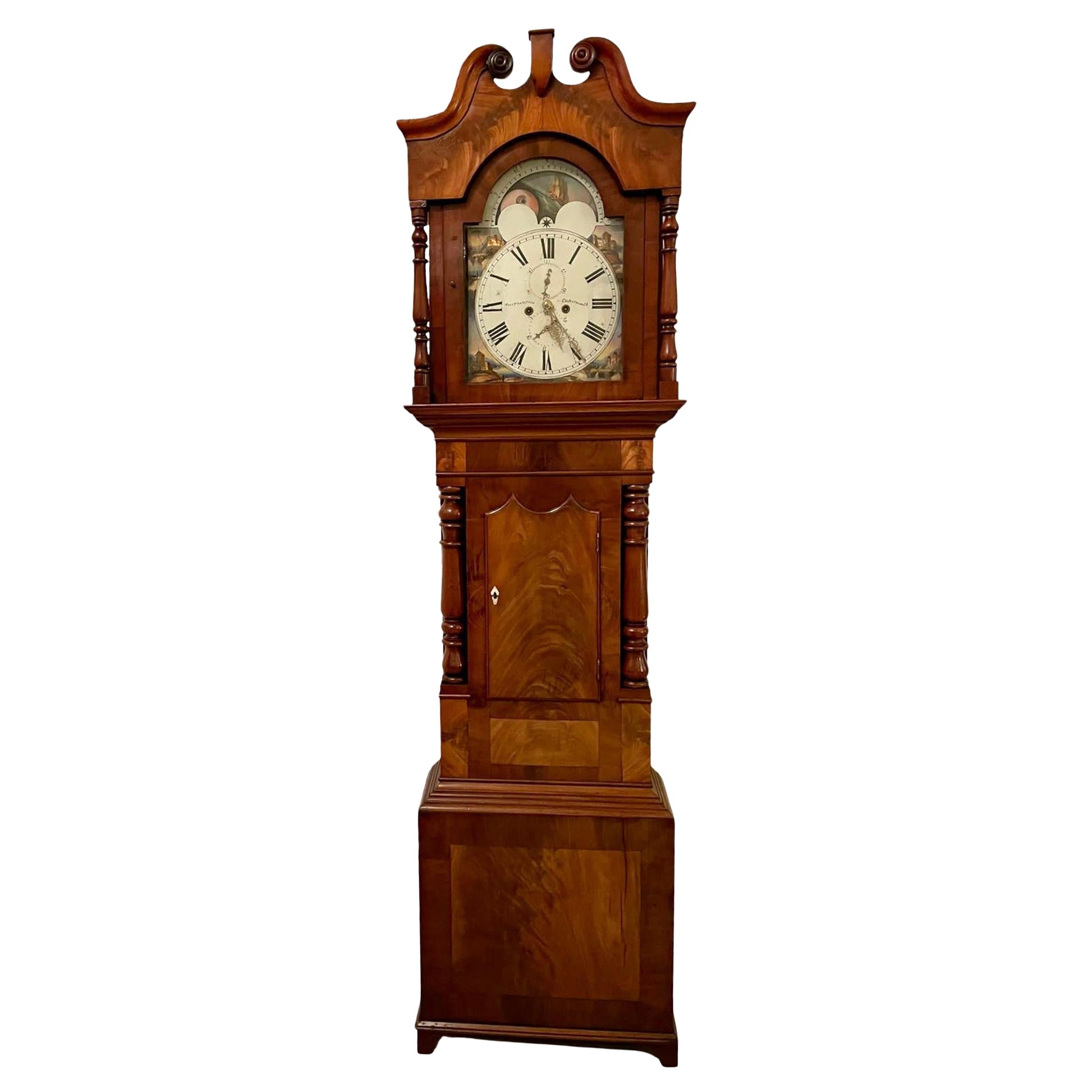 Reloj de pie antiguo victoriano de caoba figurada de calidad excepcional con
