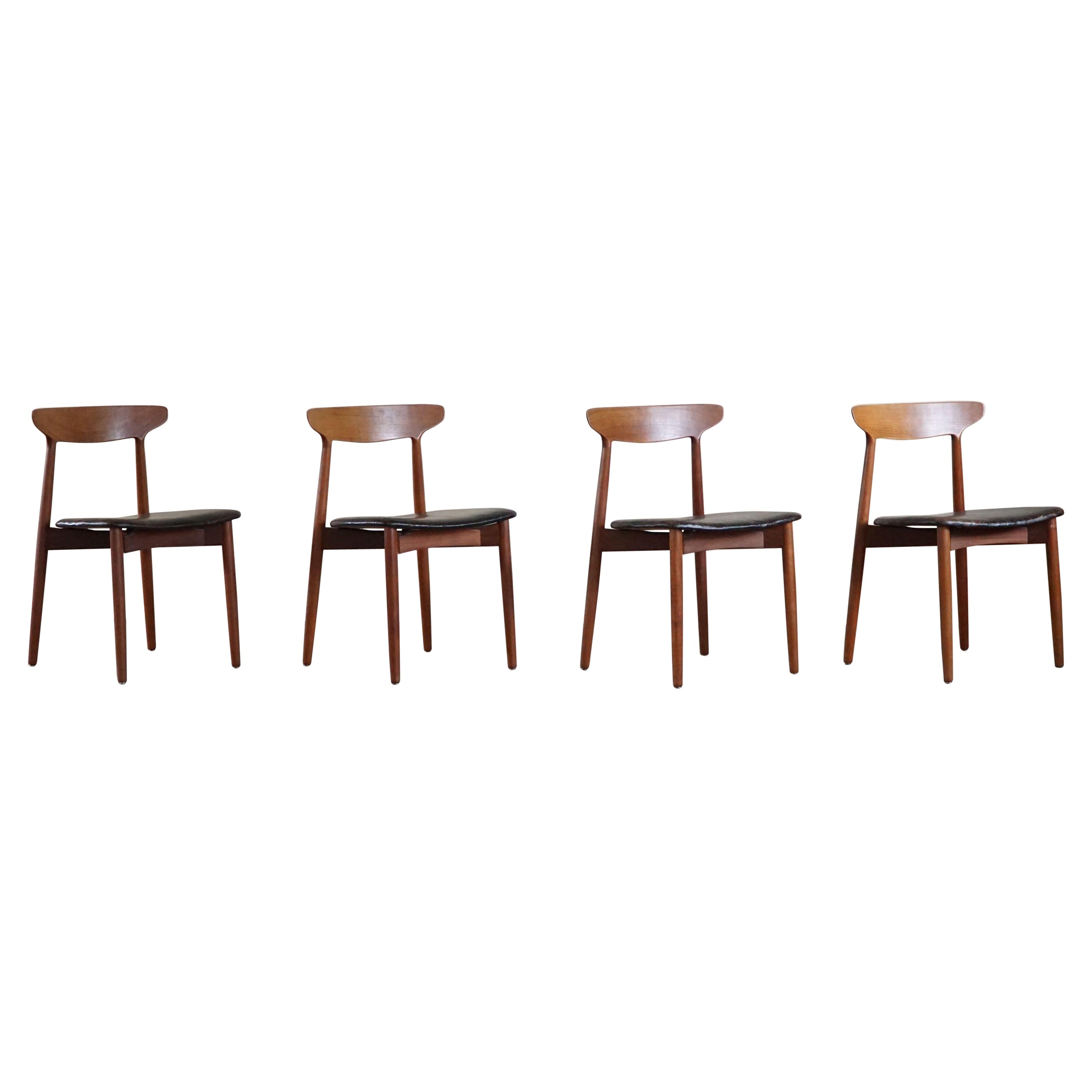 Set of 4 Danish Mid Century Dining Chairs by Harry Østergaard in Teak, Model 59