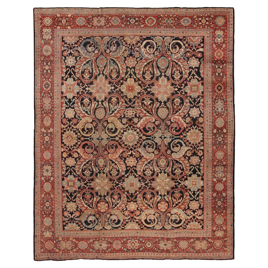 Antique Persian Sultanabad Rug. Size 9 ft 3 in x 12 ft 10 in For Sale