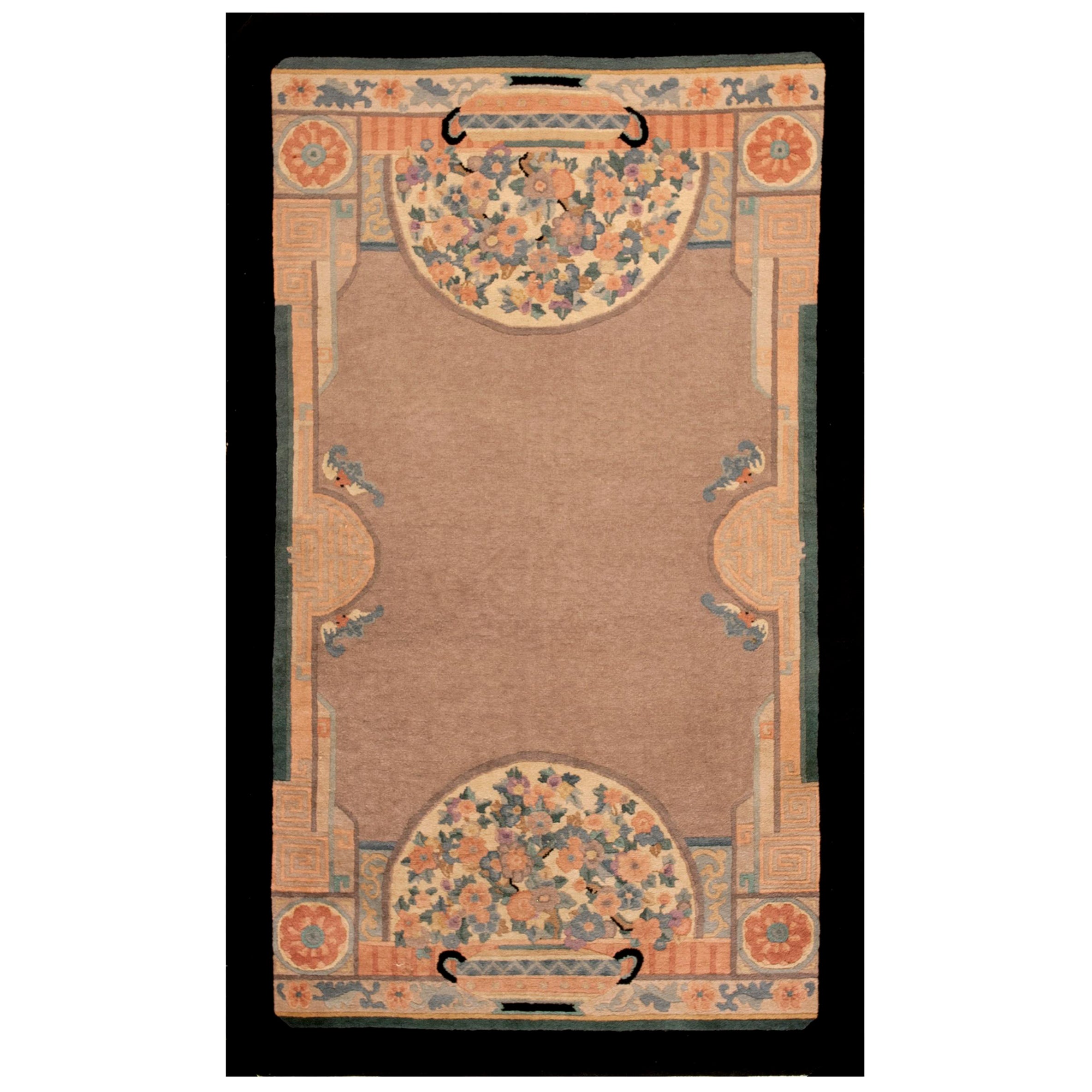Chinesischer Art-Déco-Teppich aus den 1920er Jahren ( 4'  x 6' 9 Zoll - 122 x 206 cm )