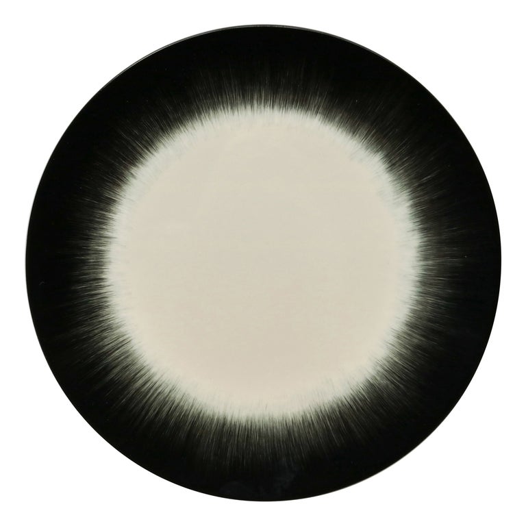 Ann Demeulemeester for Serax Dé Dinner Plate in off White / Black For Sale