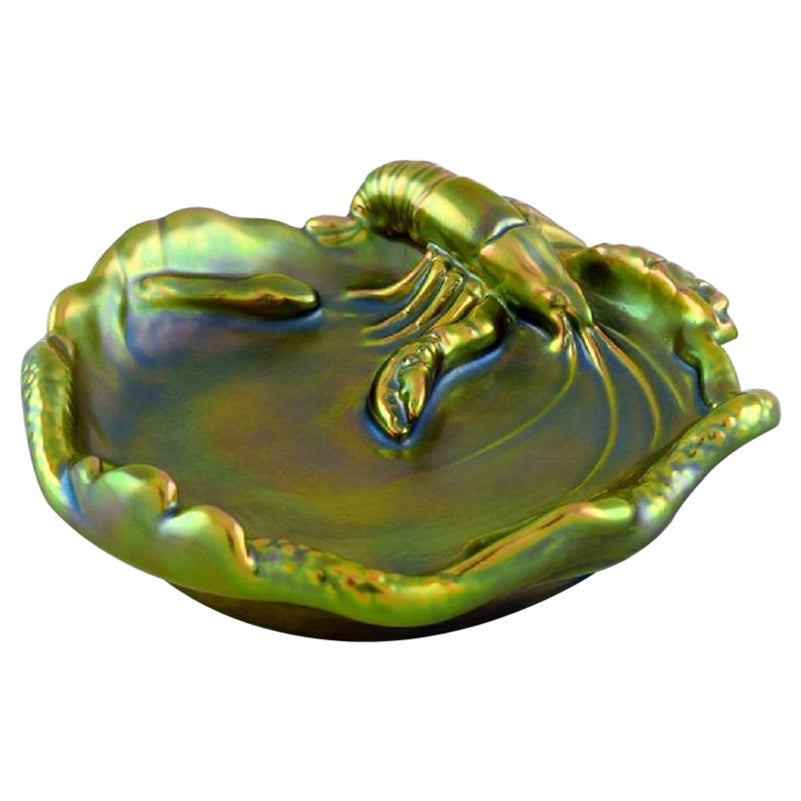 Ciotola Zsolnay in gres smaltato con gamberi di fiume, splendida smaltatura Eozin