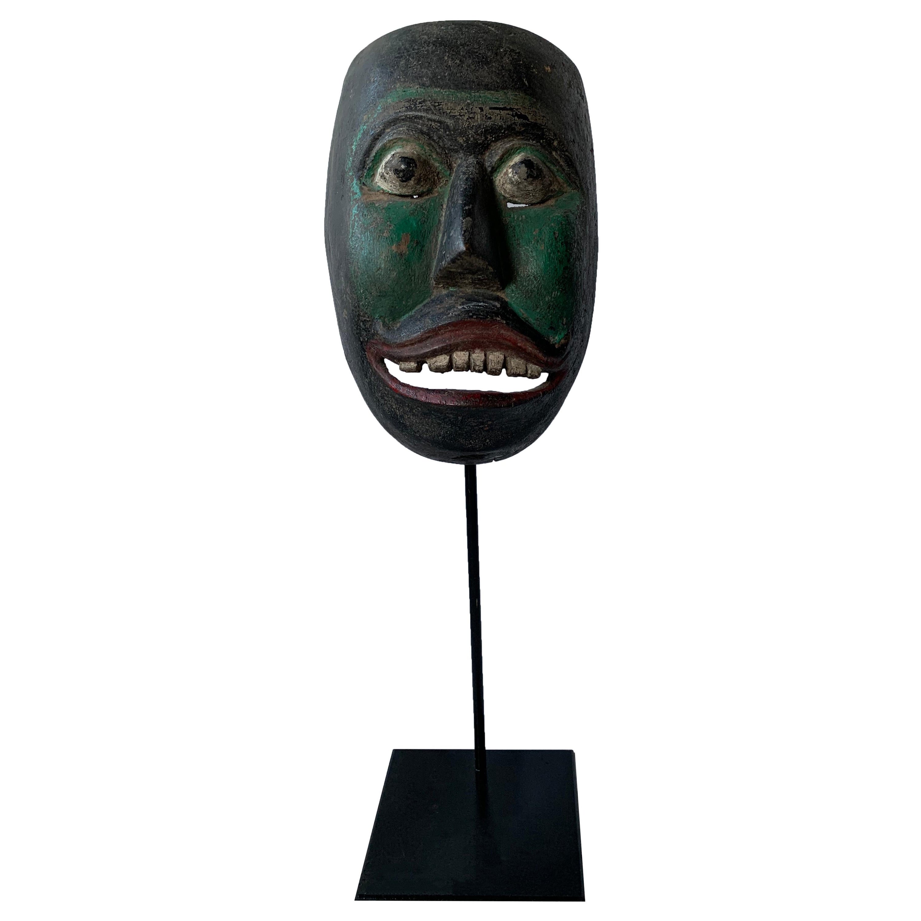 Masque de théâtre javanais "Wayang Topeng" du 20e siècle en bois sculpté à la main, Indonésie