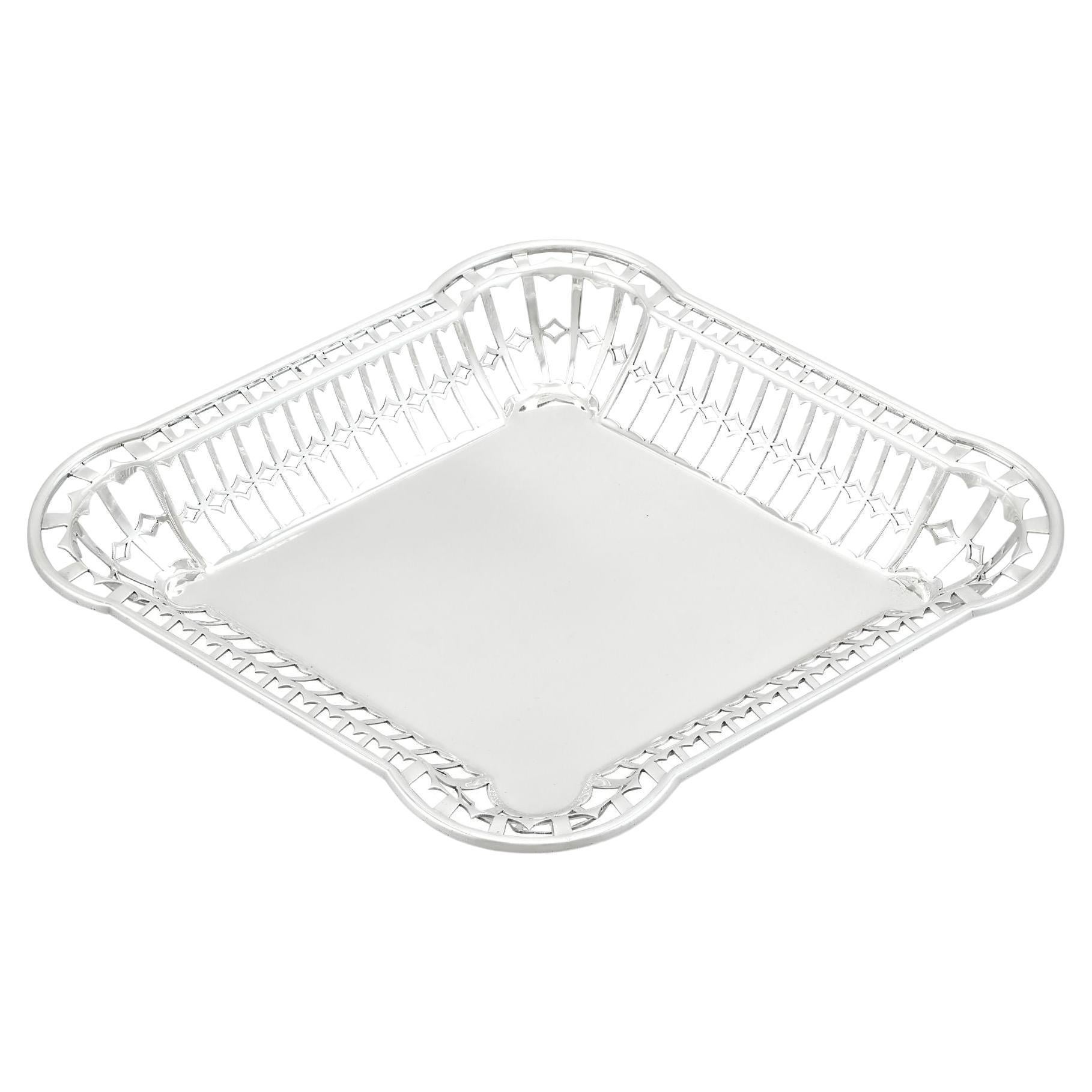 Plato para pan antiguo de plata de ley de 1913