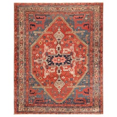 Nazmiyal Collection Antique Persian Serapi Area Rug. 11 ft 4 in x 14 ft 6 in