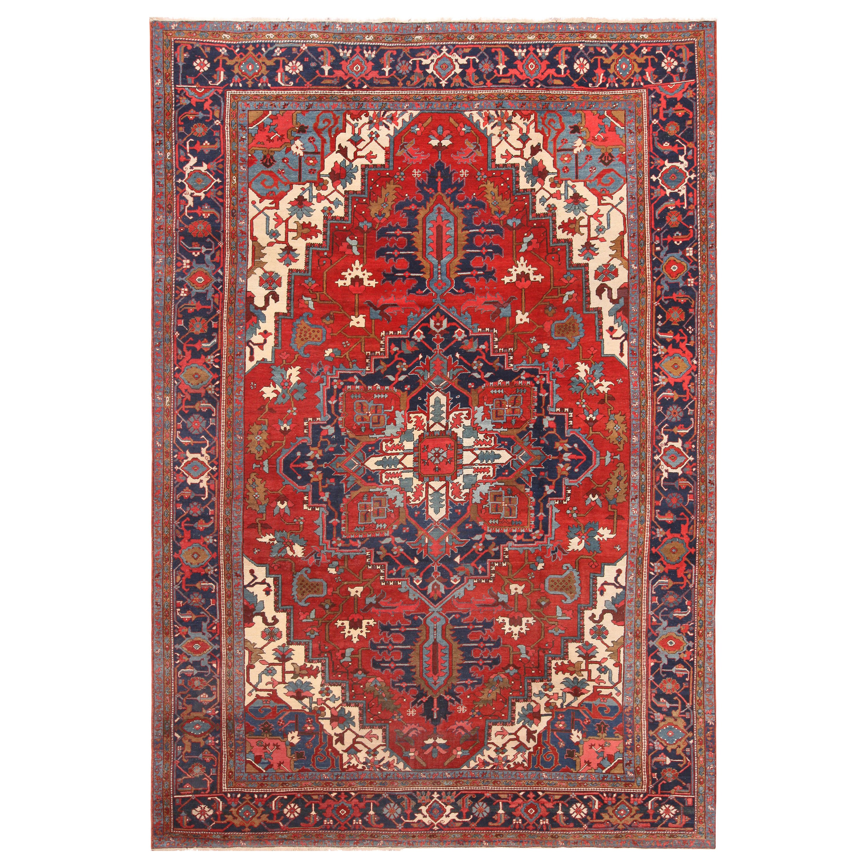 Oversize Antique Persian Heriz Serapi Rug. Size 15 ft 4 in x 23 ft For