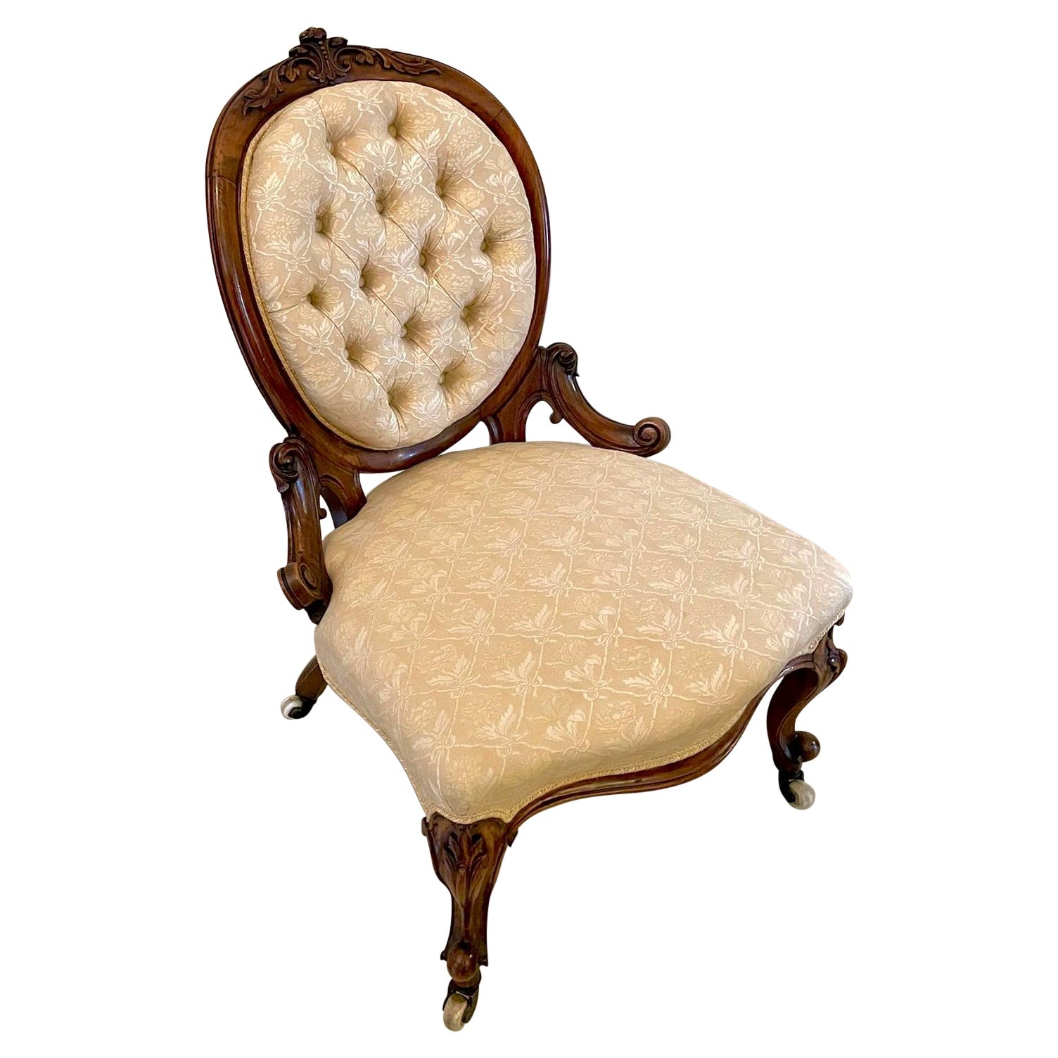 Outstanding Victorian Carved Walnut Ladies Chair For Sale at 1stDibs