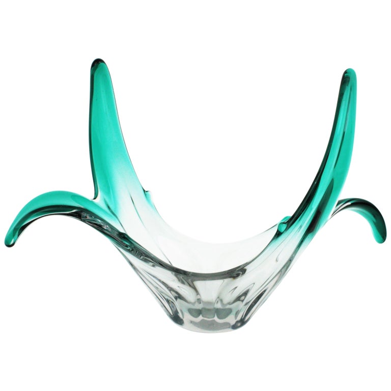 Italian Murano Sommerso Green Clear Art Glass Centerpiece Vase For Sale