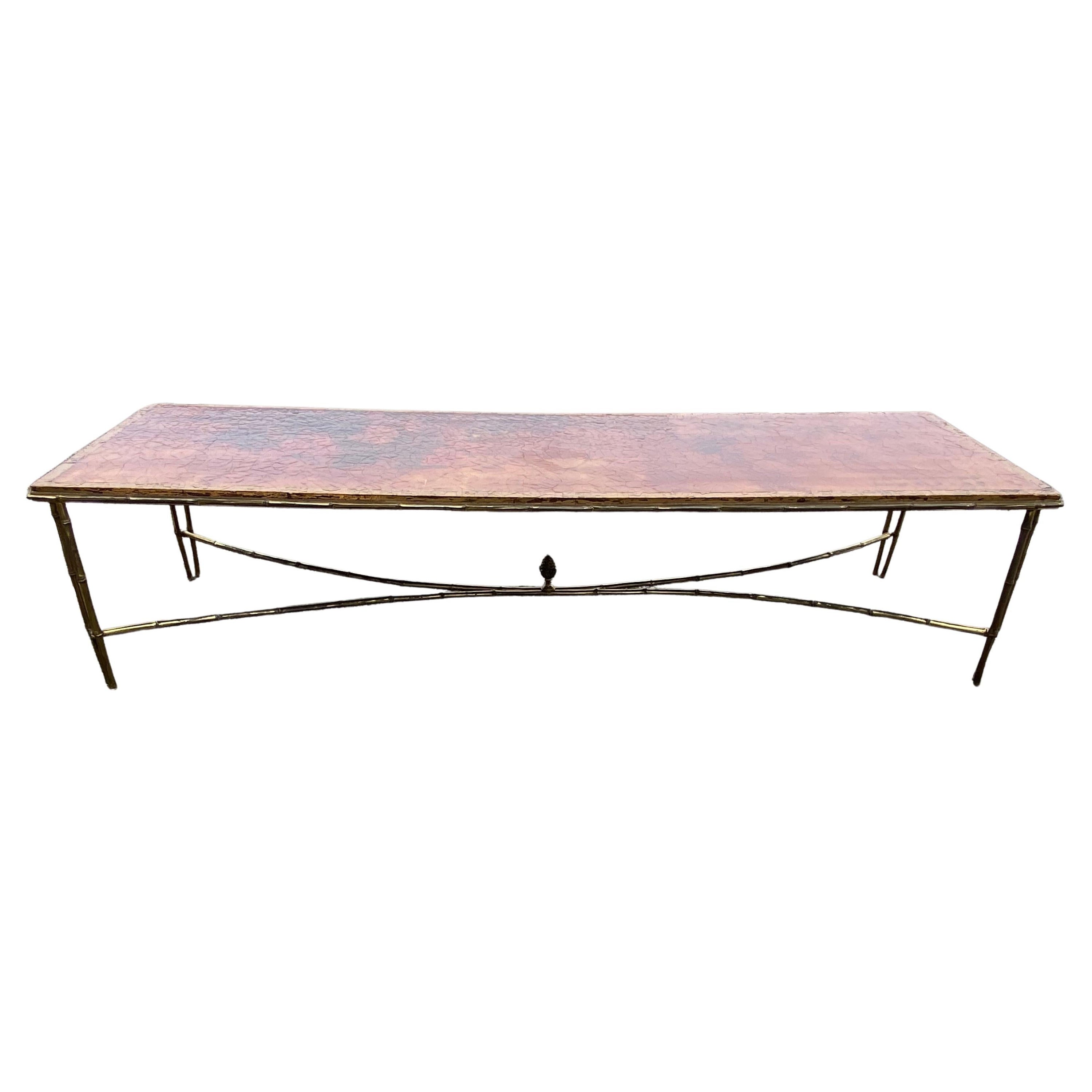 Table basse modèle Maison Bagus en bronze et bambou laqué chinois 168 x 65 cm, 1970