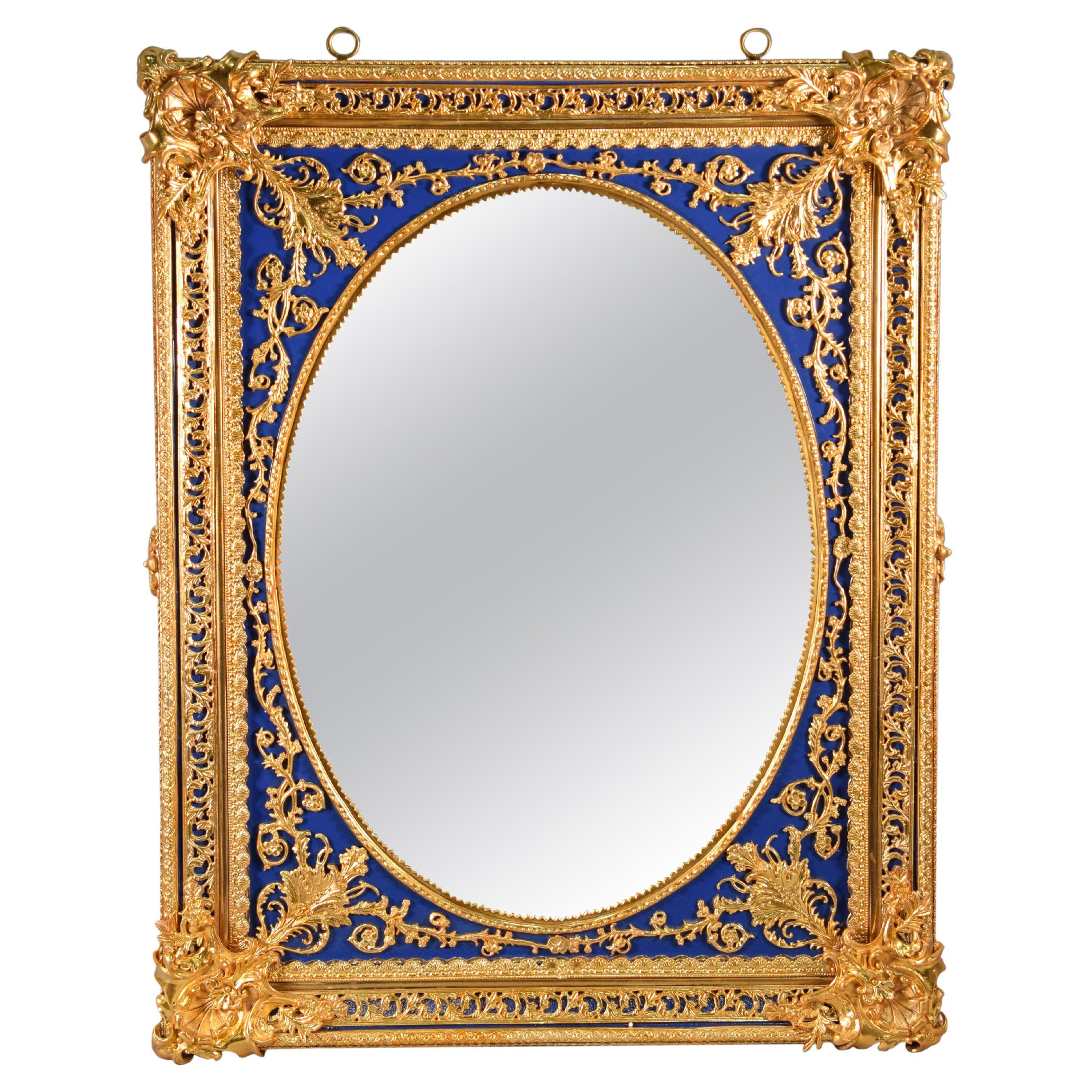 Miroir, d'après des modèles néoclassiques, porcelaine