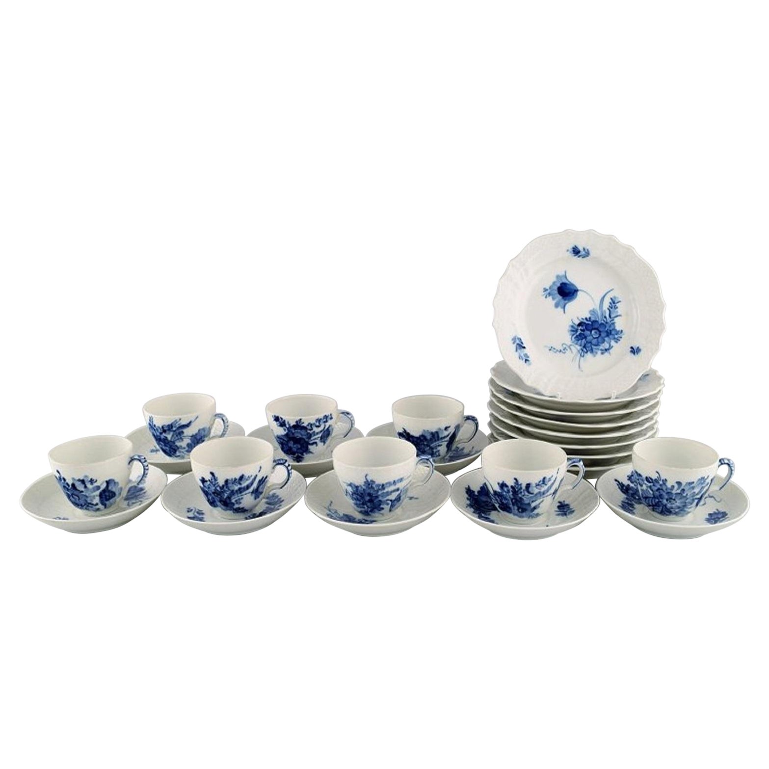 Royal Copenhagen Blue Flower Curved Coffee Service for Eight People, 1980s