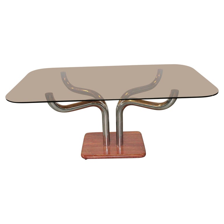 Guido Faleschini Dining Table, 1970s, Offered by Antiquadomus Modern