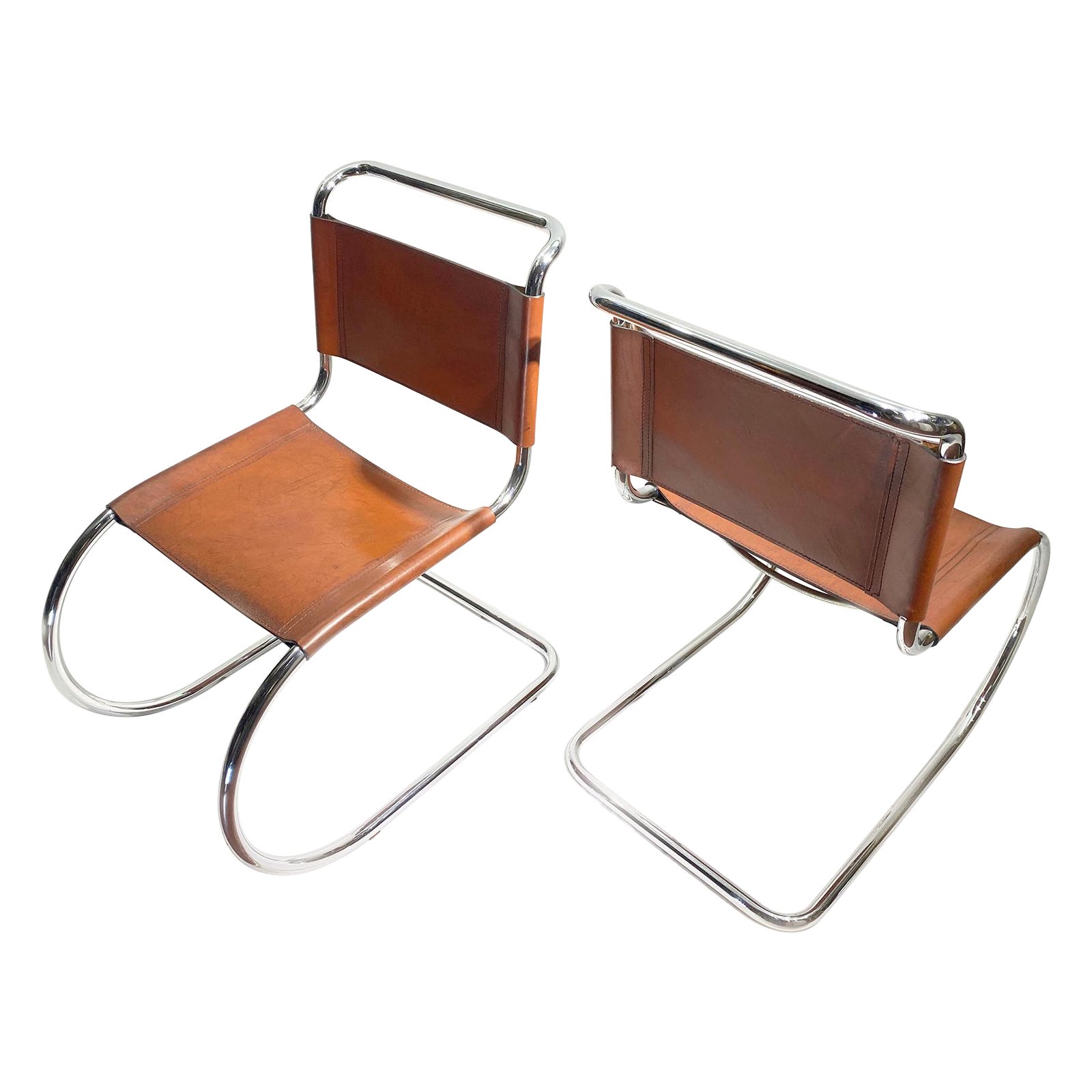 Pair of Ludwig Mies van der Rohe, Mr10 Cantilever Chairs in Leather, for Thonet
