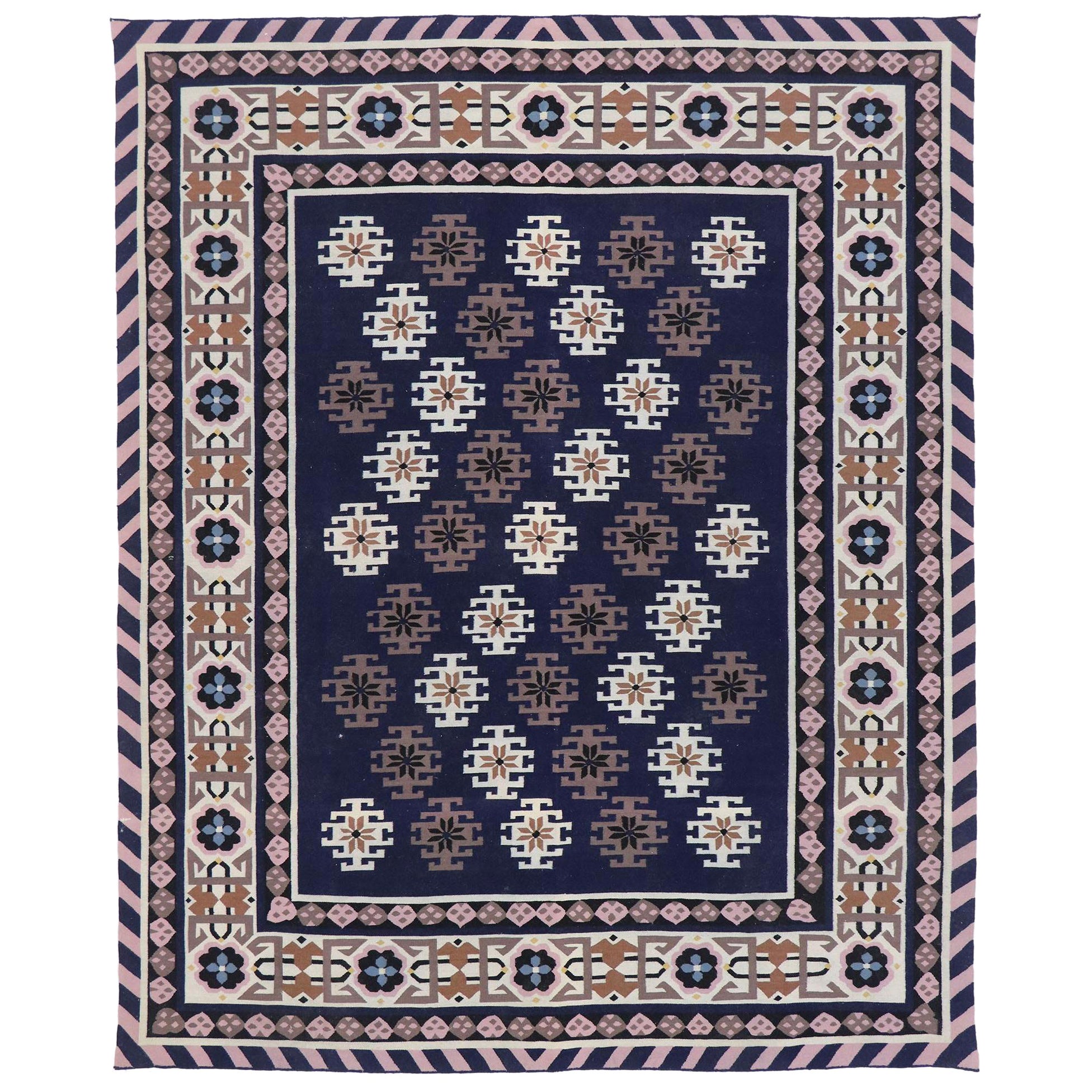 Romanianischer geometrischer Kelim-Teppich im modernen Stil