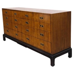 Henredon Overlapping Double Rings Pulls 9 Drawer Satinwood Dresser