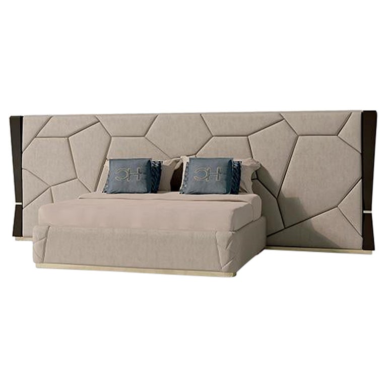 21. Jahrhundert Carpanese Home Italia Bett mit Holzsäulen Modern, 7589 im Angebot
