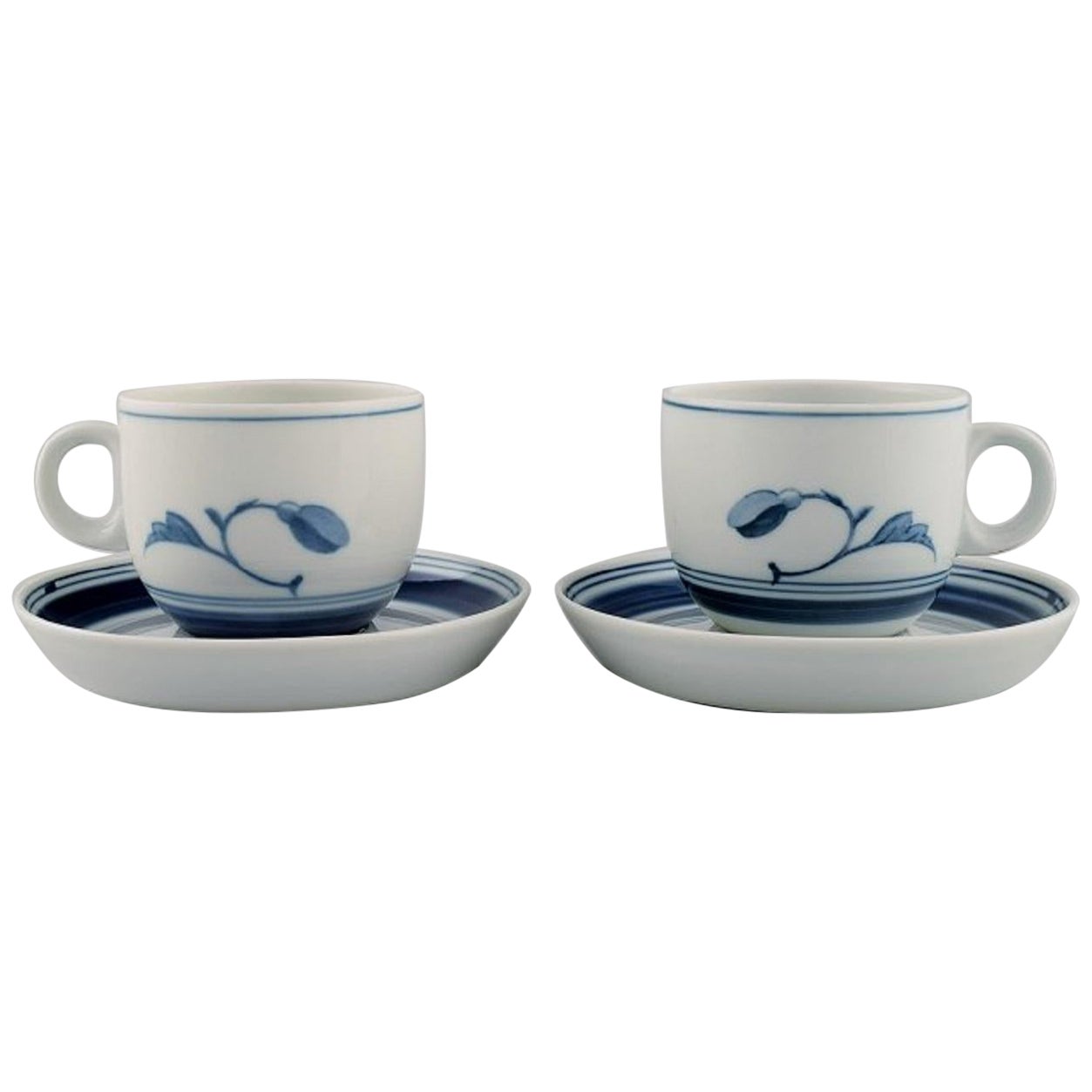 Two Bing & Grøndahl Corinth Coffee Cups with Saucers, 1970s For Sale