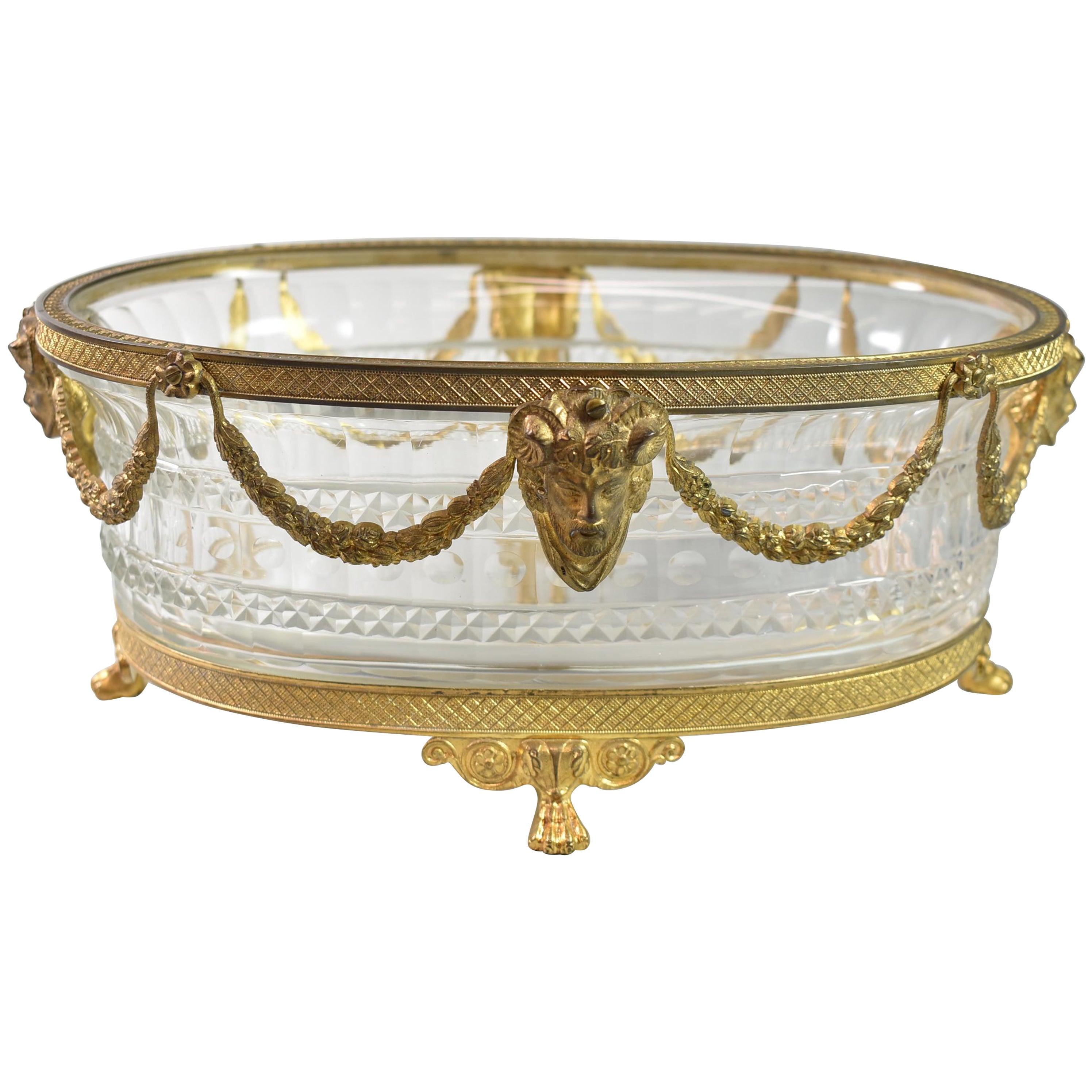 Cuenco ovalado con pie de centro de mesa de cristal de bronce dorado austriaco