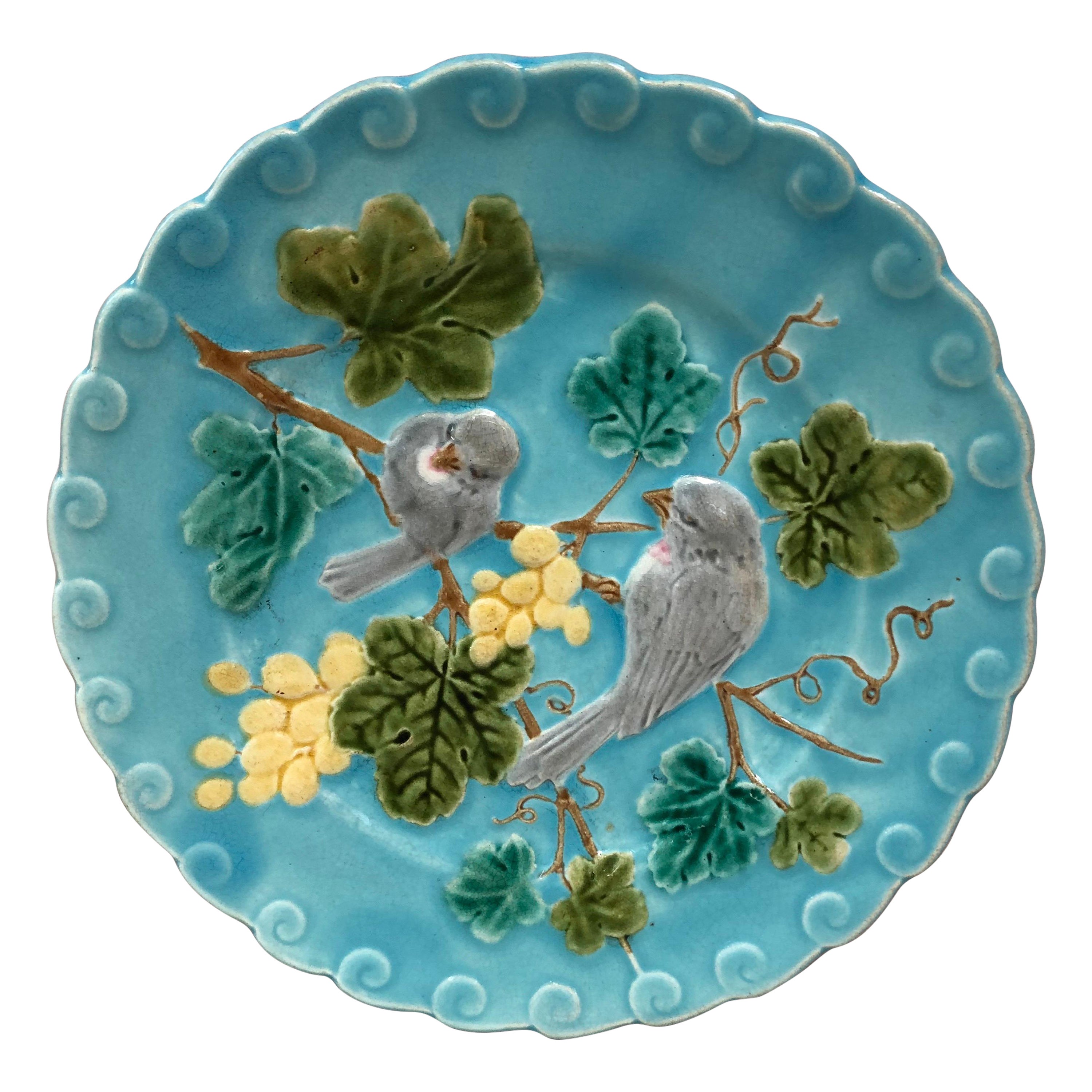 French Majolica Bird and Grapes Plate Sarreguemines, circa 1880