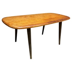 Classic Midcentury Wood Coffee Table Flared Legs Style of Paul McCobb, 1950s