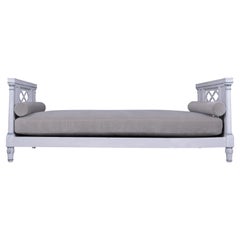 Empire Upholstered Daybed