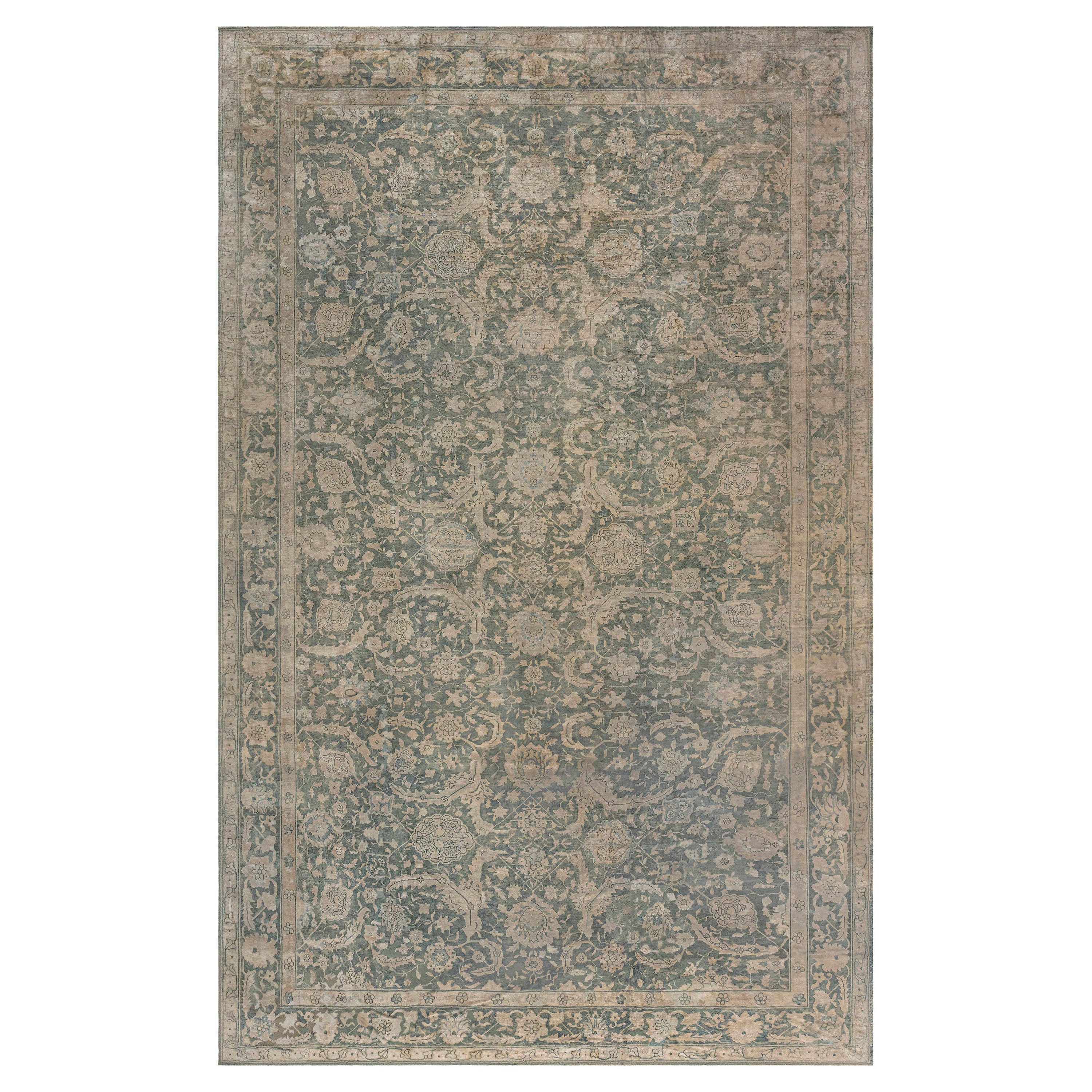 Tapis chinois vintage surdimensionné en vente