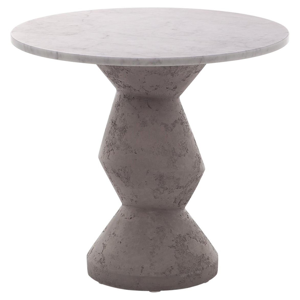 Gervasoni Grande table Inout 838 avec plateau en marbre de Carrare blanc et béton craquelé