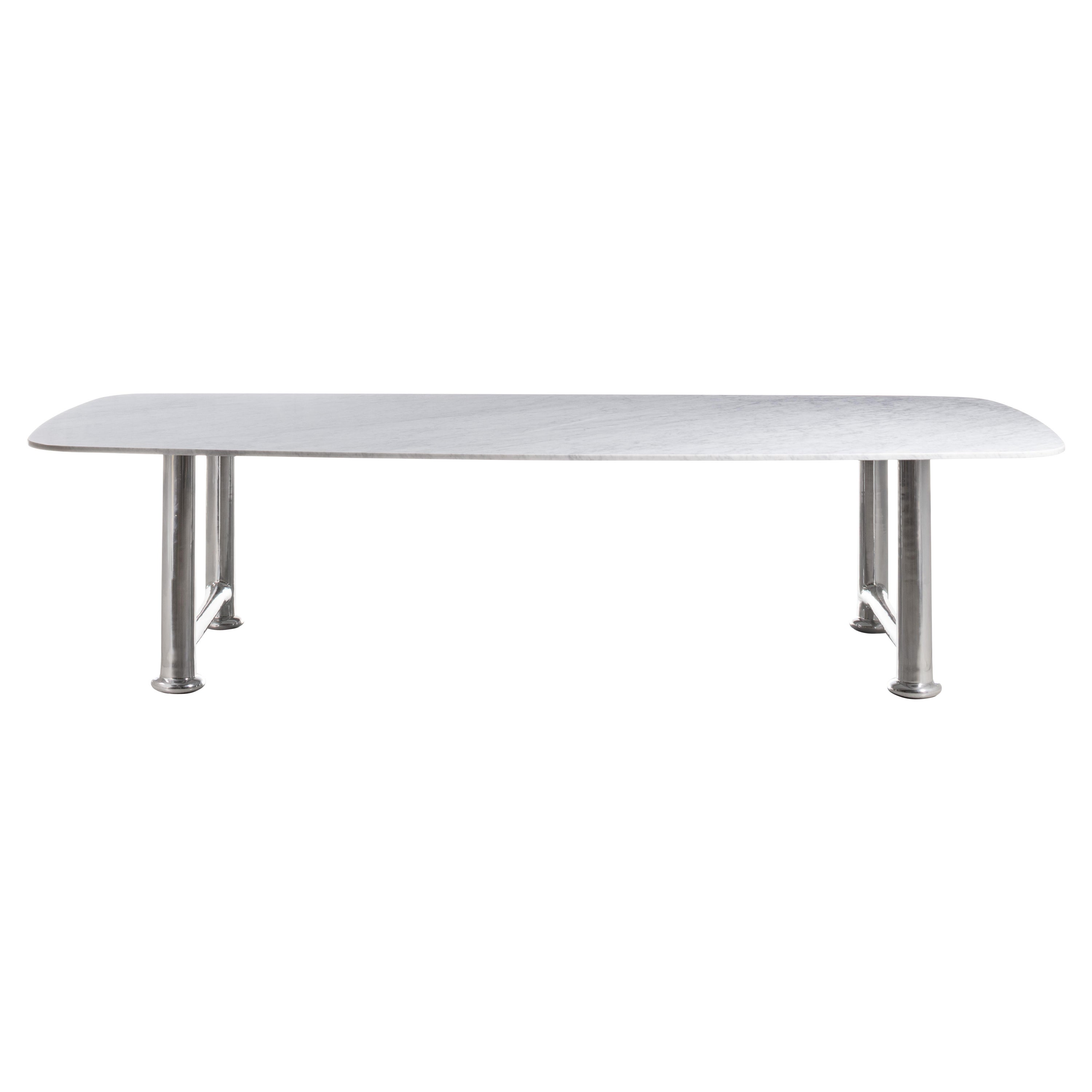 Gervasoni Next 33 table en aluminium moulé et plateau en marbre de Carrare par Paola Navone
