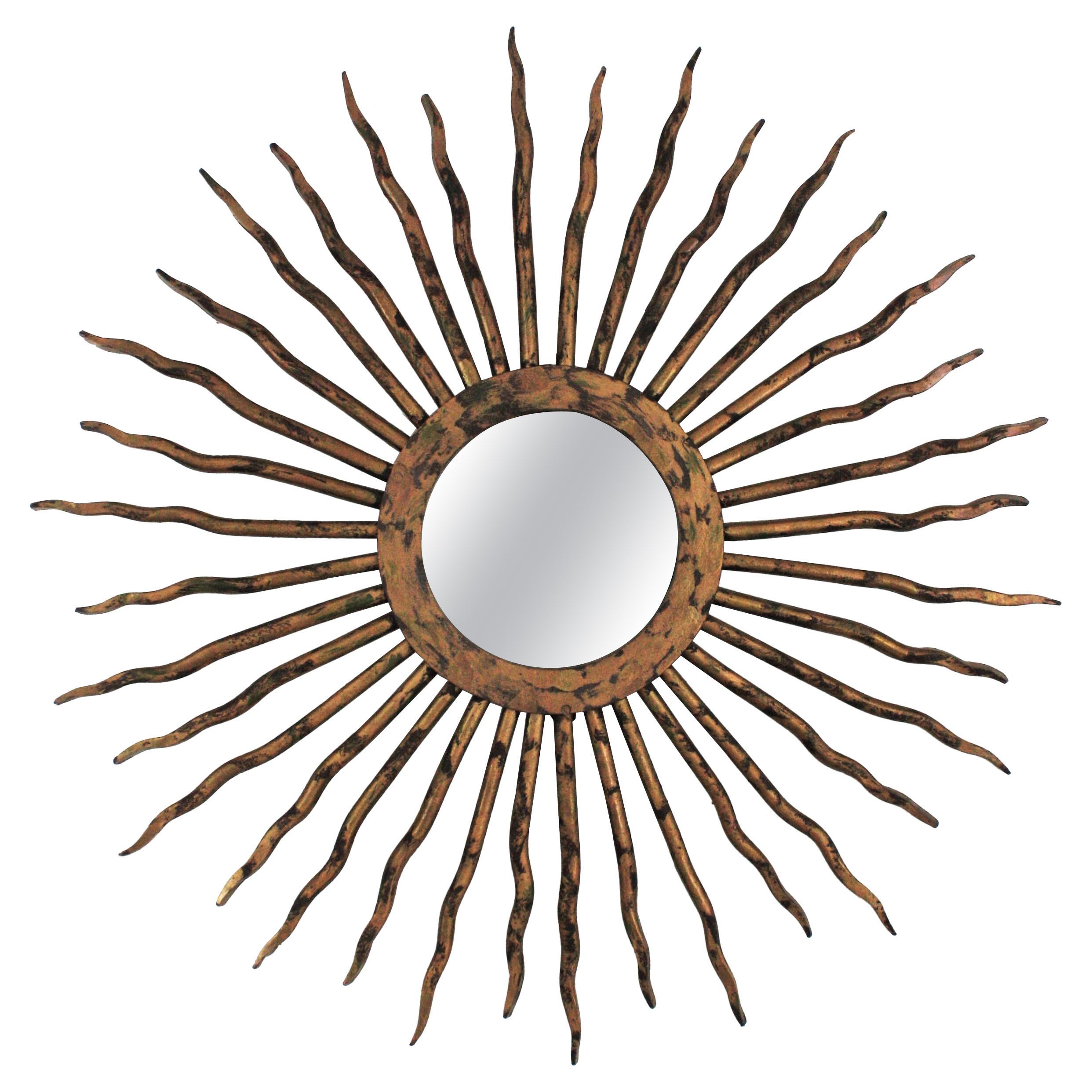 Miroir forgé à la main Sunburst, années 1940 en vente