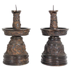 Chinesische Kerzenständer aus Bronze mit Drachen im kaiserlichen Stil