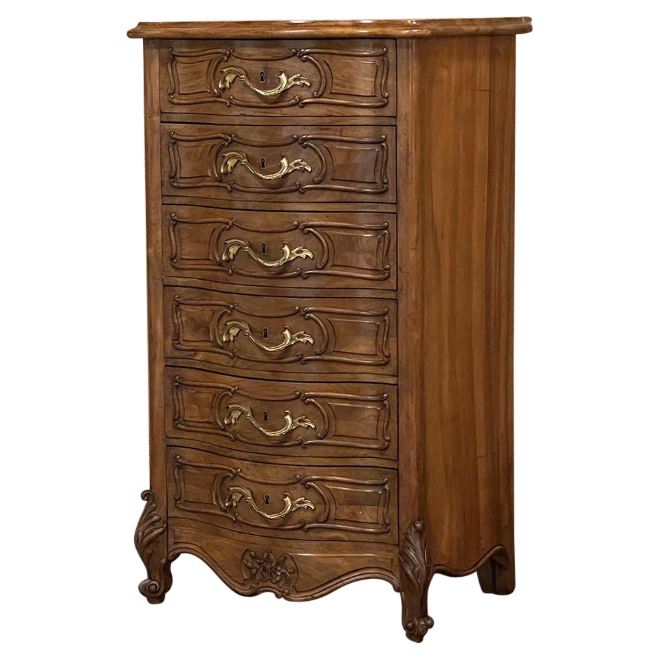 Antike Französisch Louis XV Blonde Nussbaum Serpentine Chiffoniere im Angebot