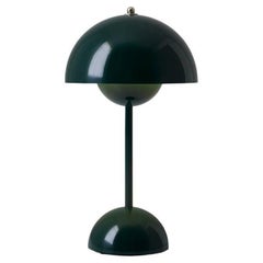 Flowerpot vp9 Portable Dark Green Table Lamp from Verner Panton for &Tradition