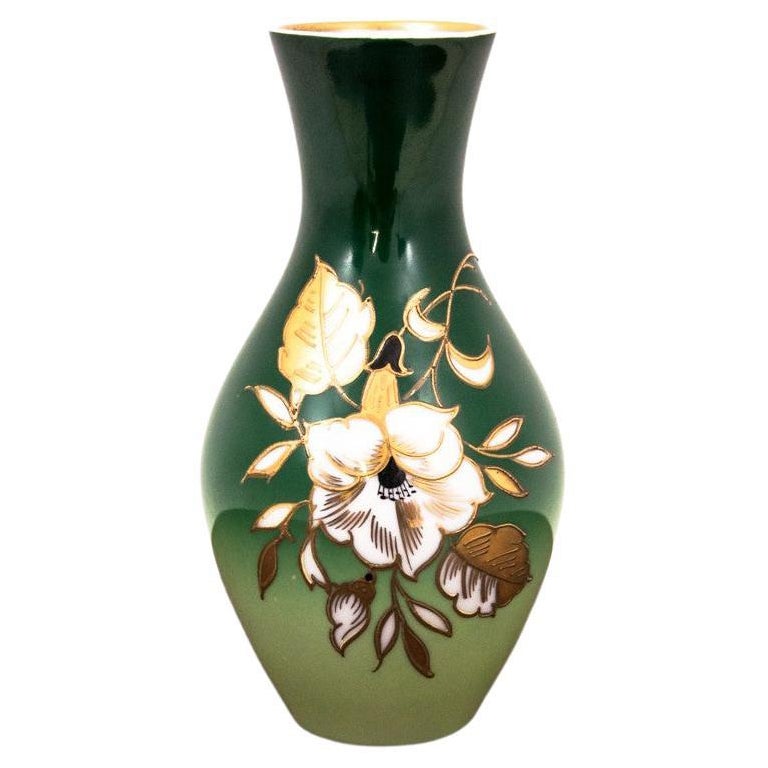 Porcelain Green Vase by Wallendorf, Germany For Sale at 1stDibs