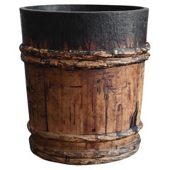 Ancien bac en bois utilisé par les artisans laqueurs japonais / Jardinière / Pot de fleurs