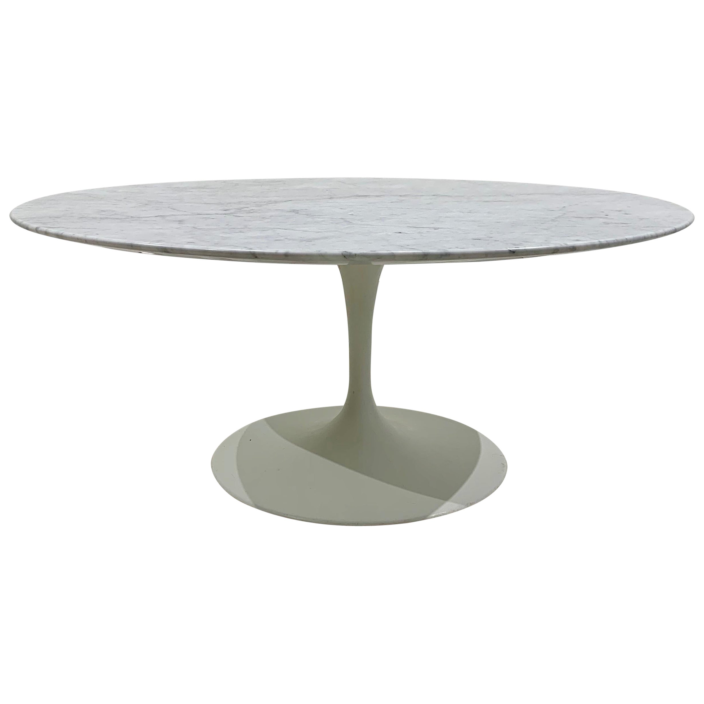 Round White Marble Coffee Table by Eero Saarinen for Knoll