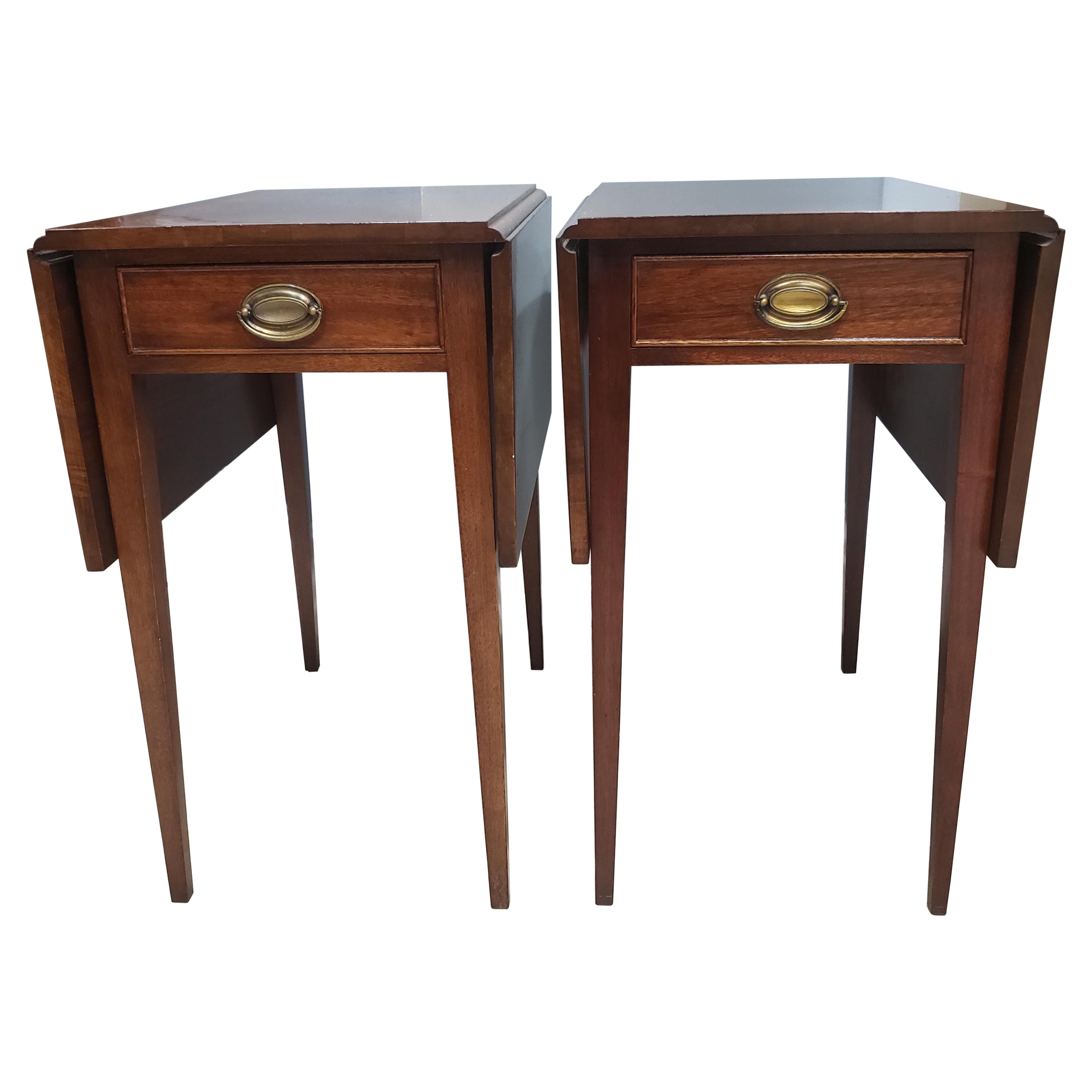 Craftique Vintage Mahogany Pembroke Hepplewhite Federal Side Tables, Pair For Sale