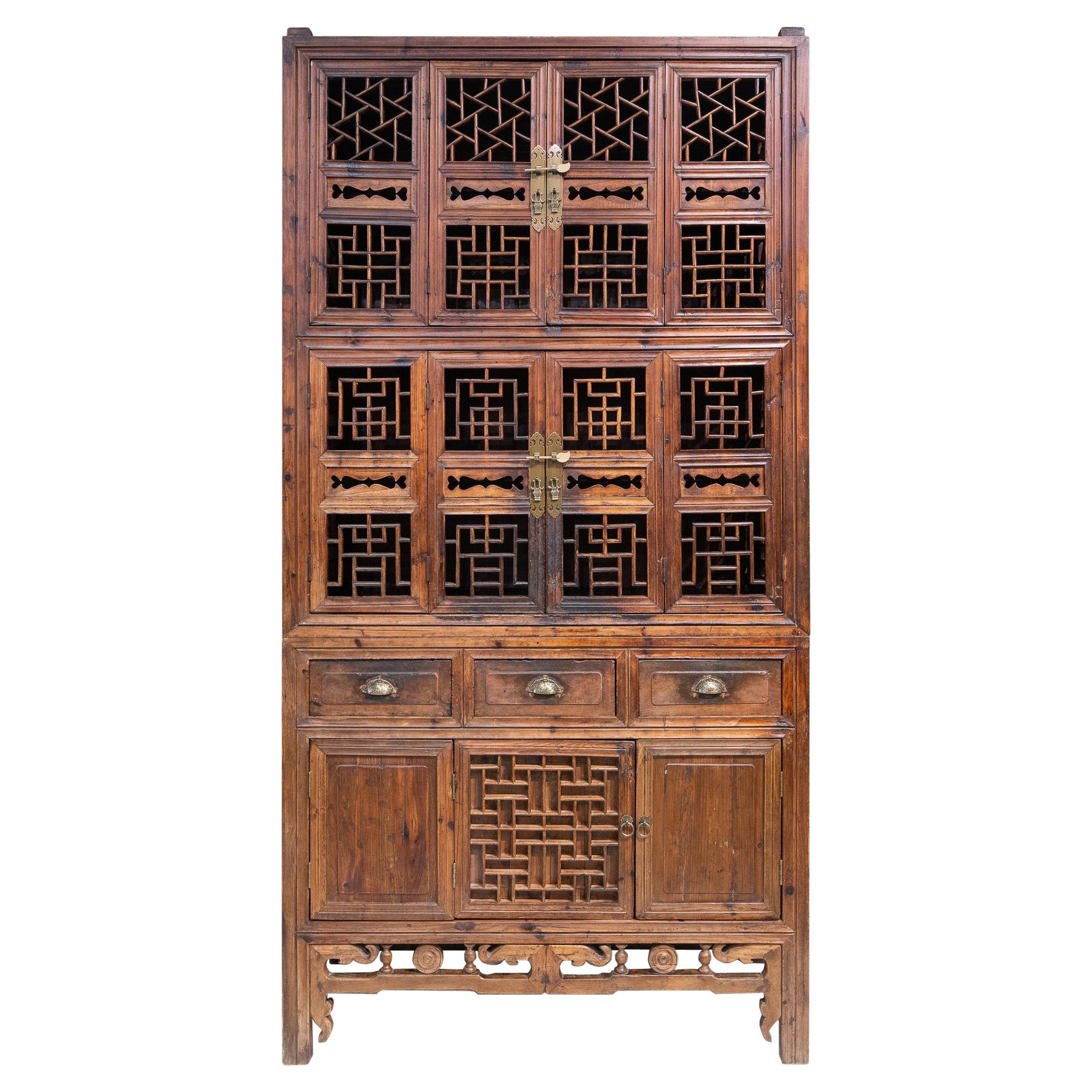 Early 20th Century Tall Zhejiang Kitchen Cabinet