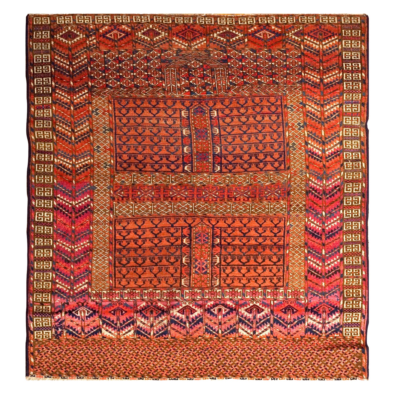Turkmenischer Tekke-Ensi-Teppich des späten 19. Jahrhunderts ( 4' 1'' x 4' 6'' - 125 x 137 cm) im Angebot