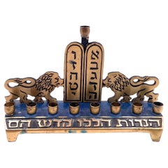 Menorah aus Messing, Messing und Emaille