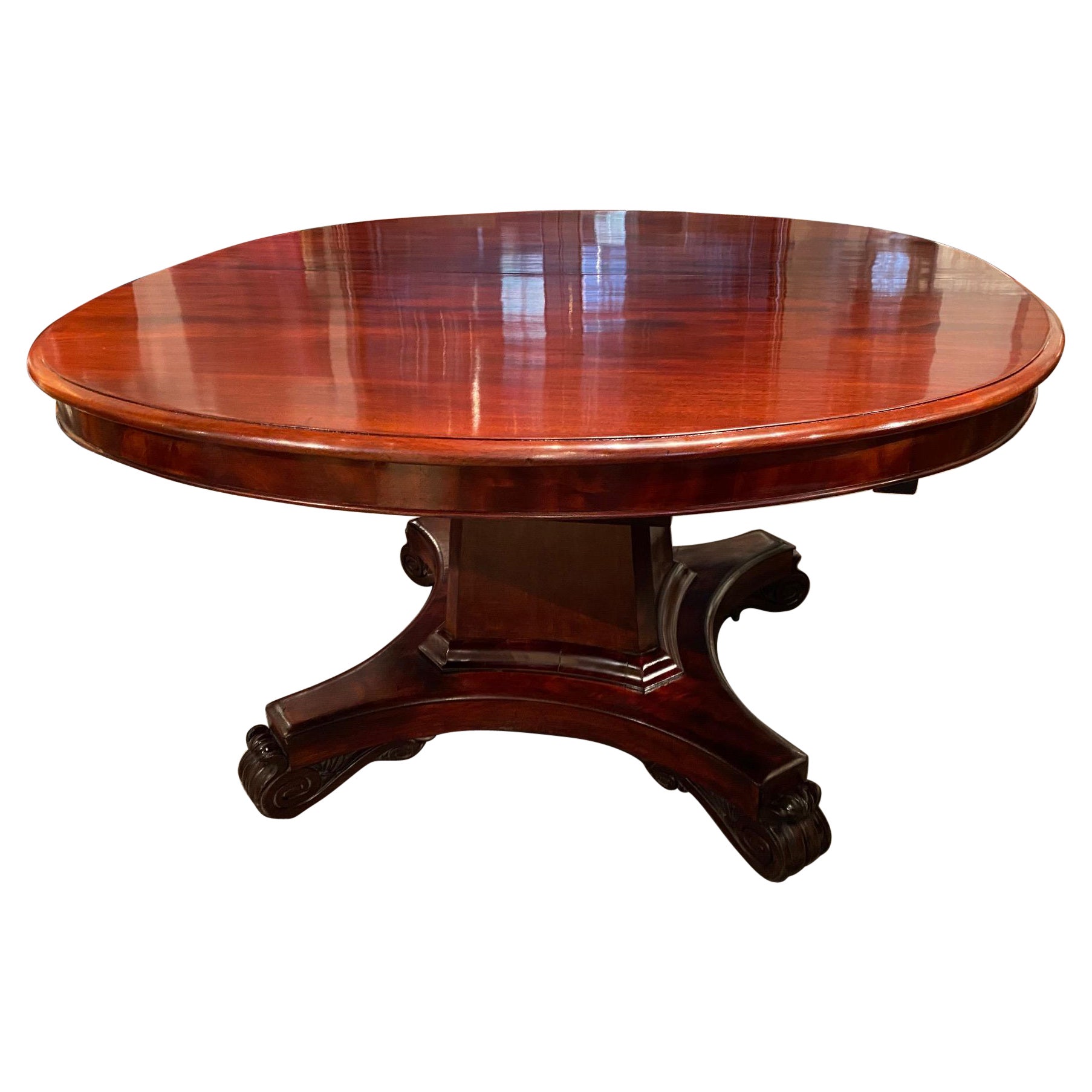 Important Figured Solid Cuban Mahogany William IV Period Oval Dining Table For Sale